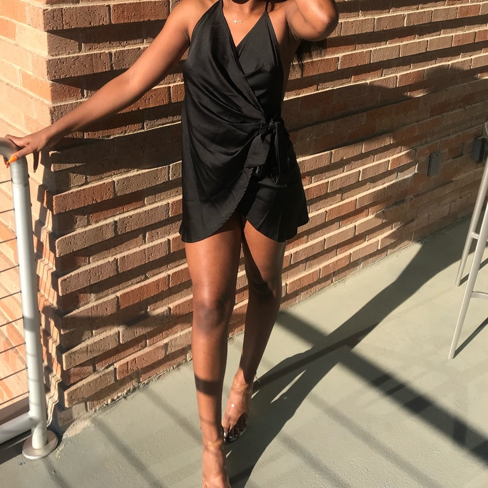 Black Tie Backless Pretty Little Thing Dress
